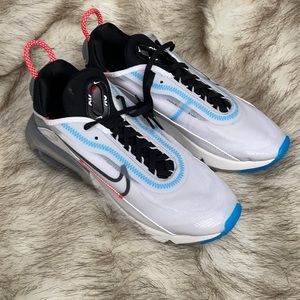 Nwot Nike Air Max 2090
